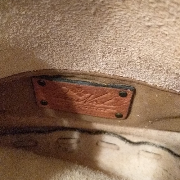 Patricia Nash tooled pink canteen bag purse - Picture 8 of 9